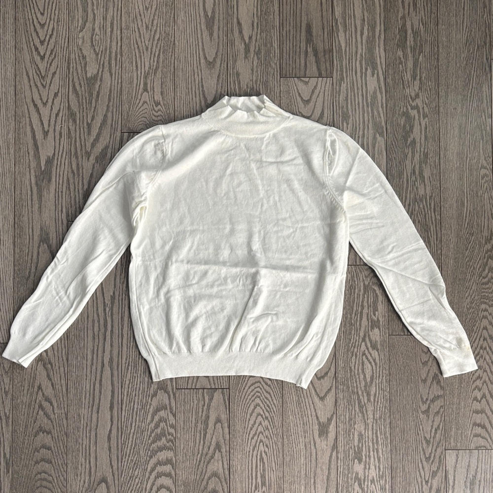 NEW Turtleneck Top🤍💫
